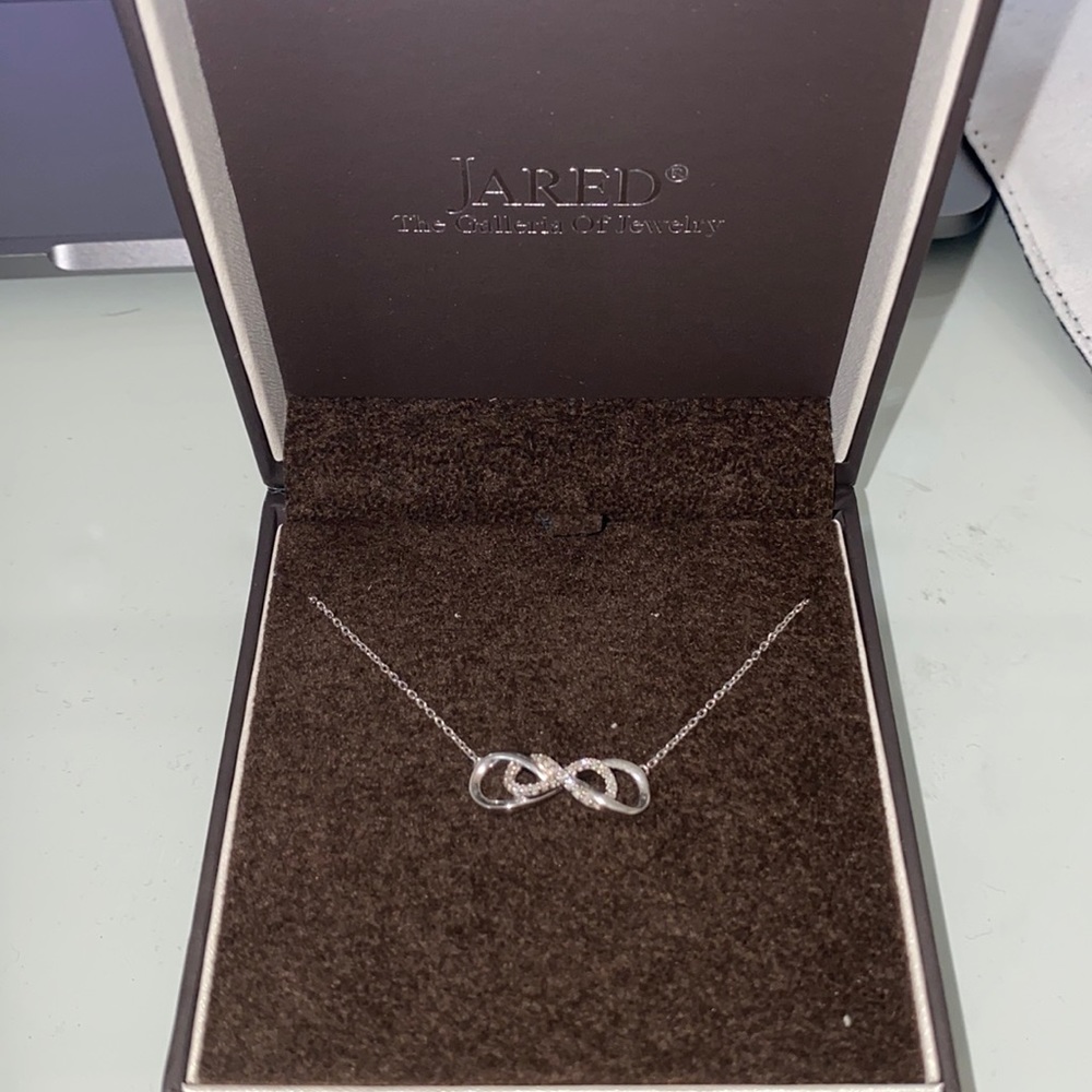 Jared Diamond Infinity Necklace